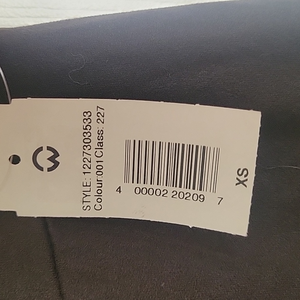 Warehouse One Legging Capris - Picture 3 of 4